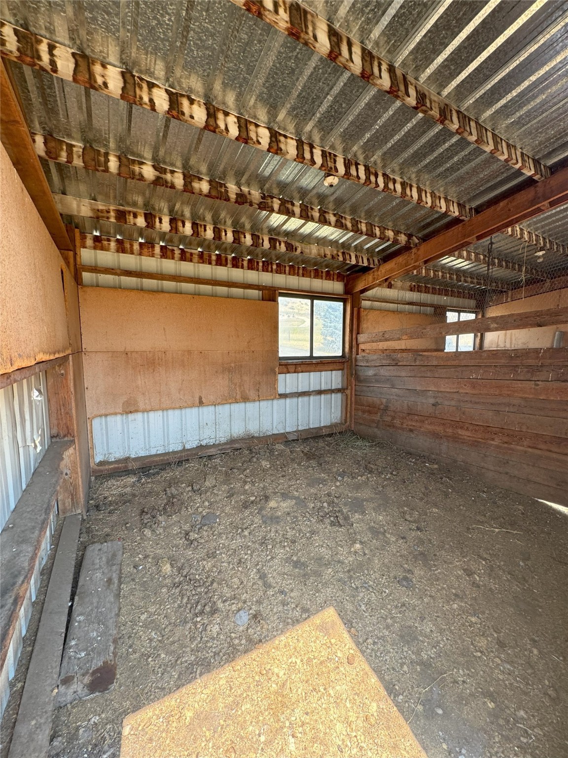1699 S Sleeping Child Road Property Photo 22