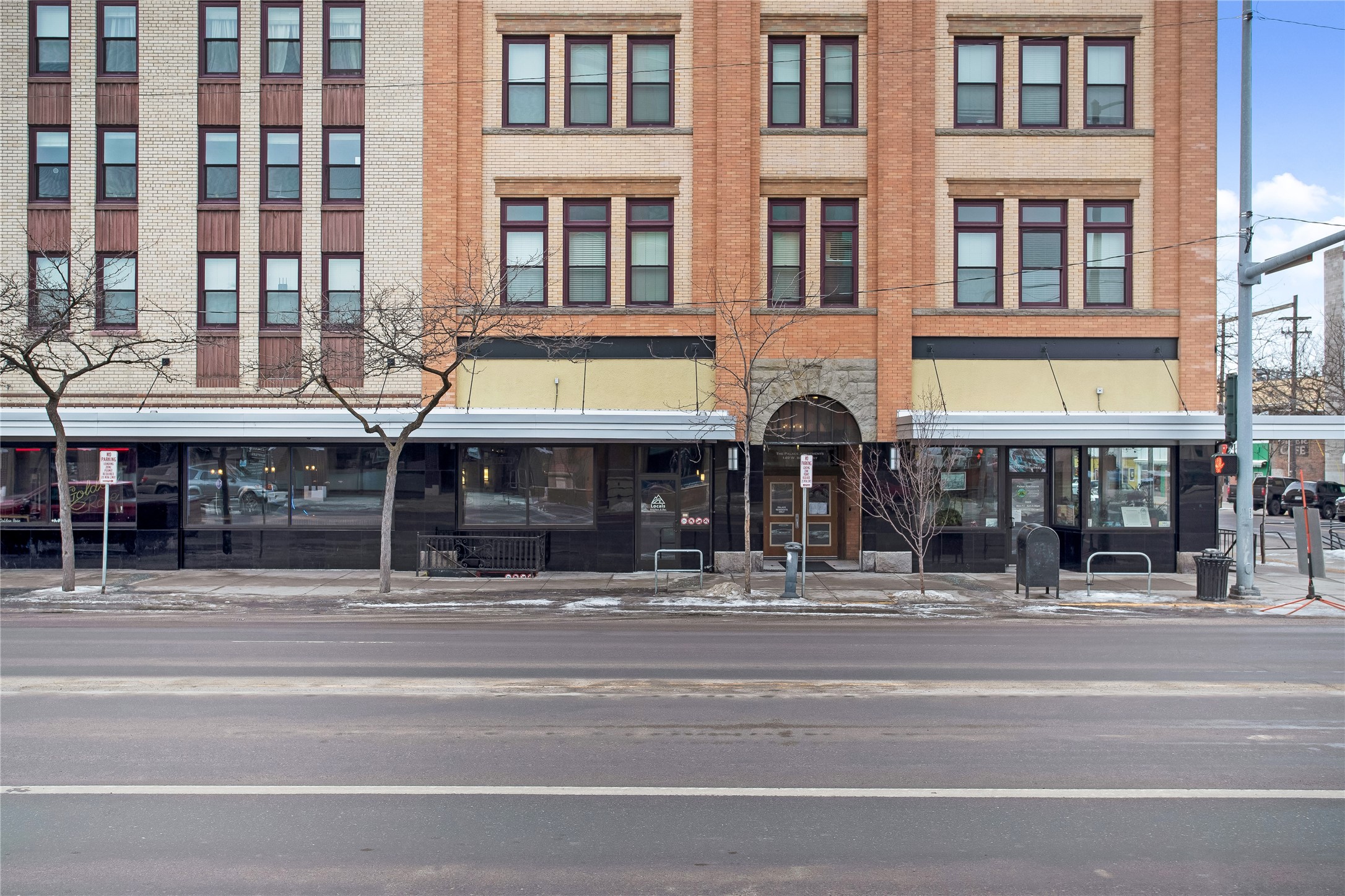 135 W Broadway Street Property Photo