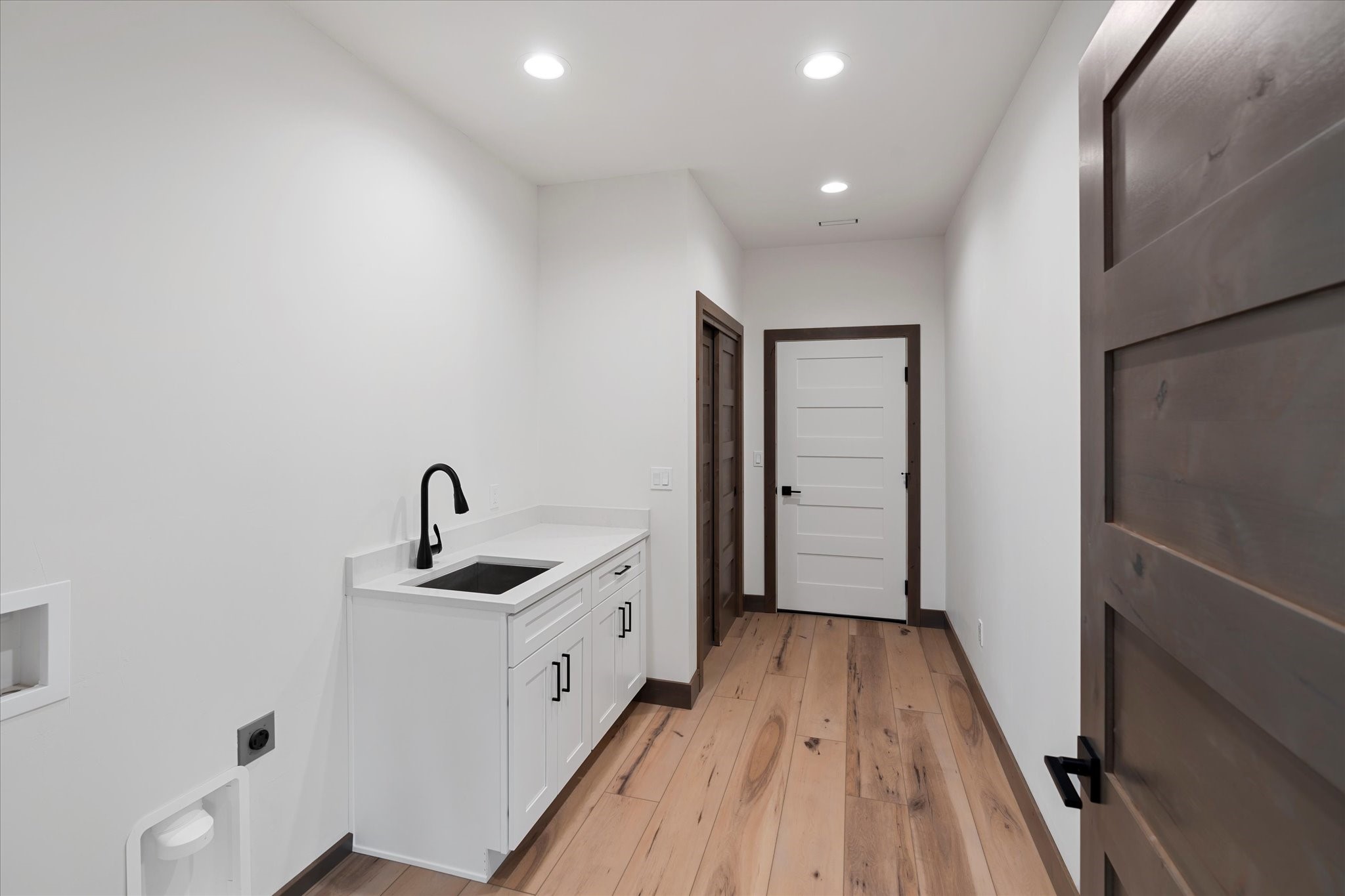 585 Dayton Street Se Property Photo 28