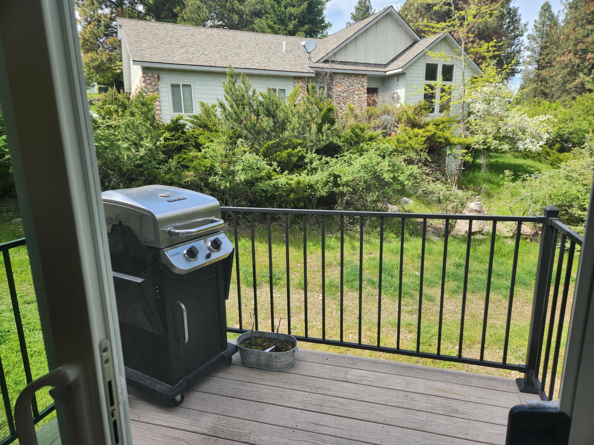 128 Saddle Loop Property Photo 4