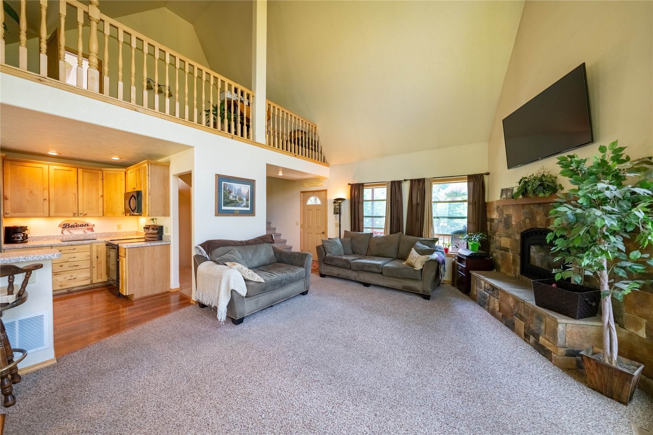 719 Doonan Mountain Road Property Photo 5