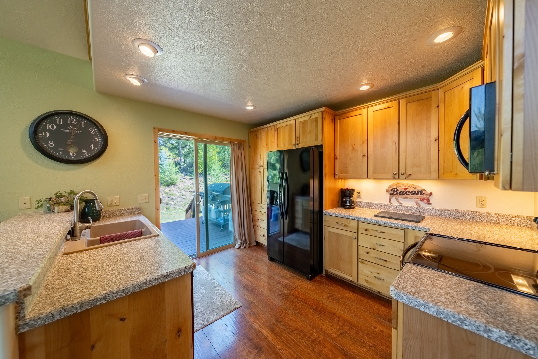 719 Doonan Mountain Road Property Photo 9