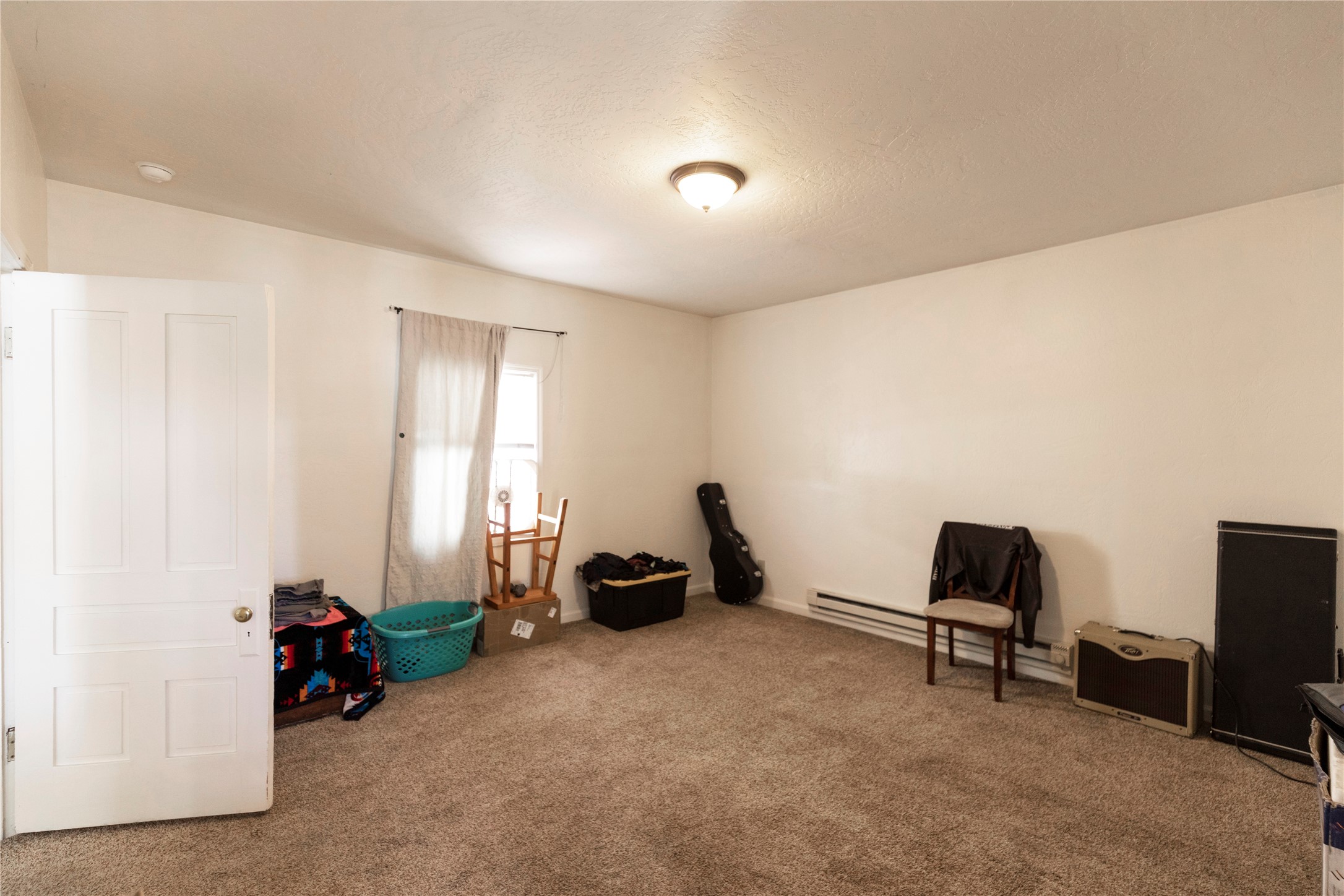414 W Broadway Street Property Photo 26