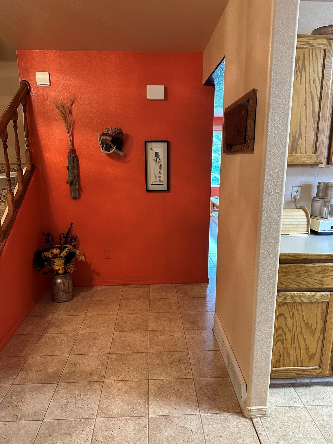 305 Ponderosa Street Property Photo 2