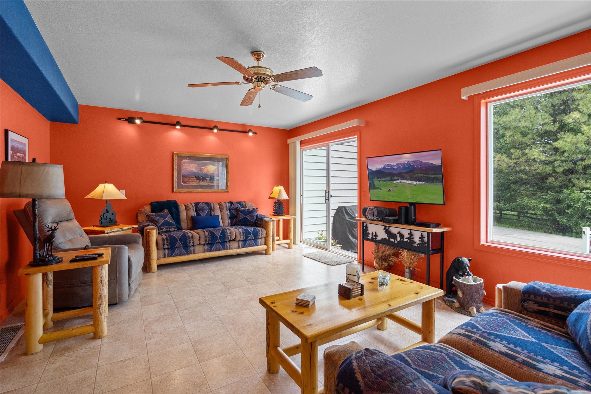 305 Ponderosa Street Property Photo 4
