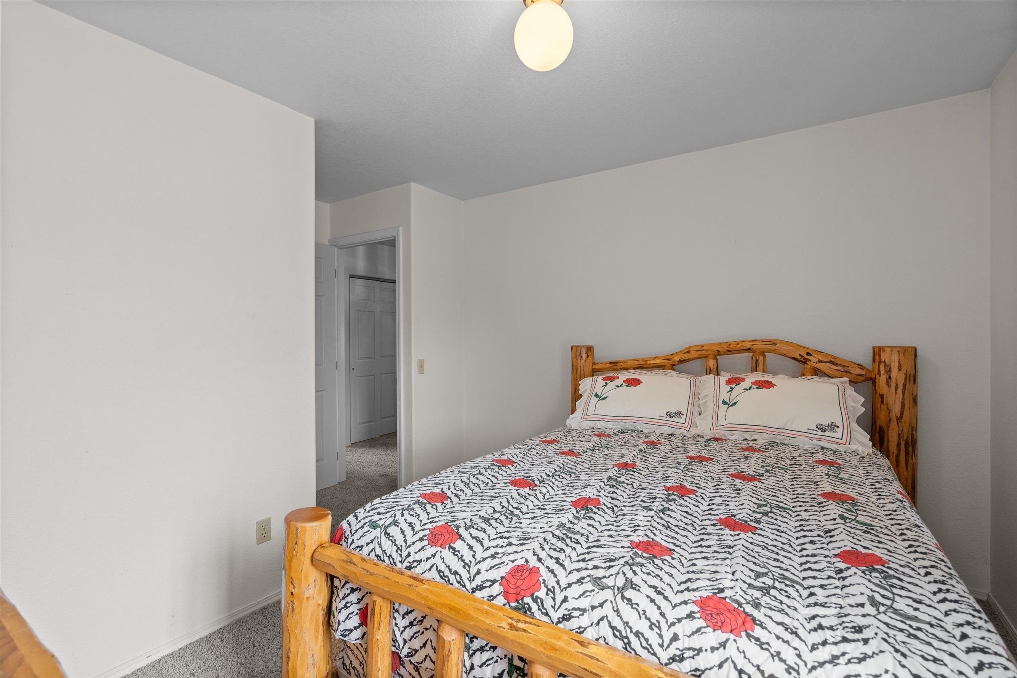 305 Ponderosa Street Property Photo 18