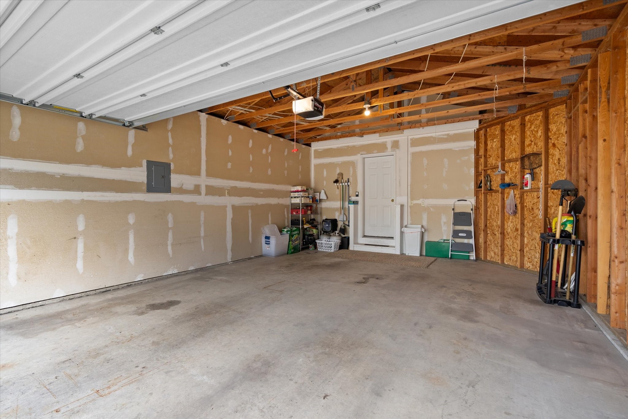 305 Ponderosa Street Property Photo 29