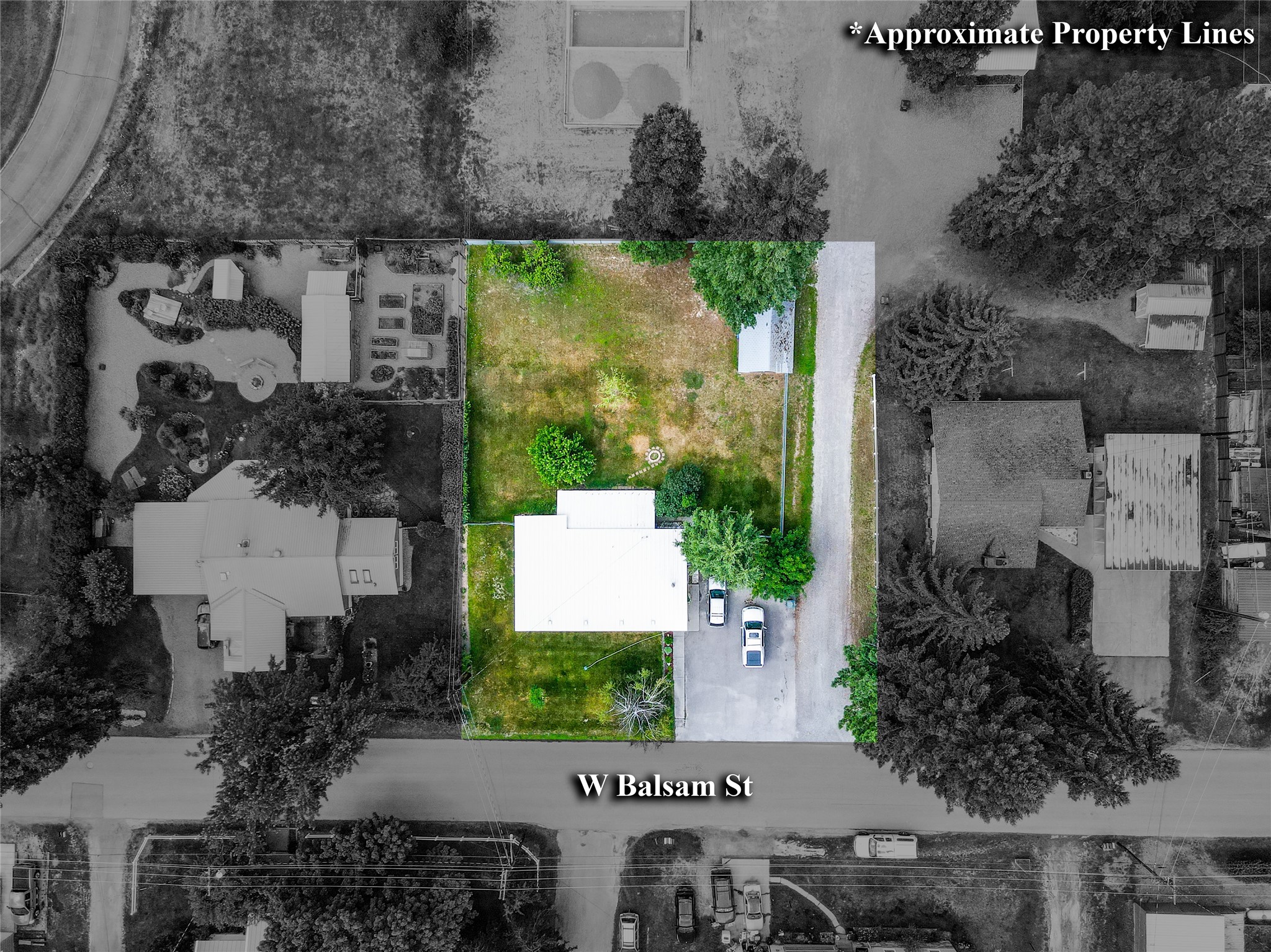 822 W Balsam Street Property Photo 4