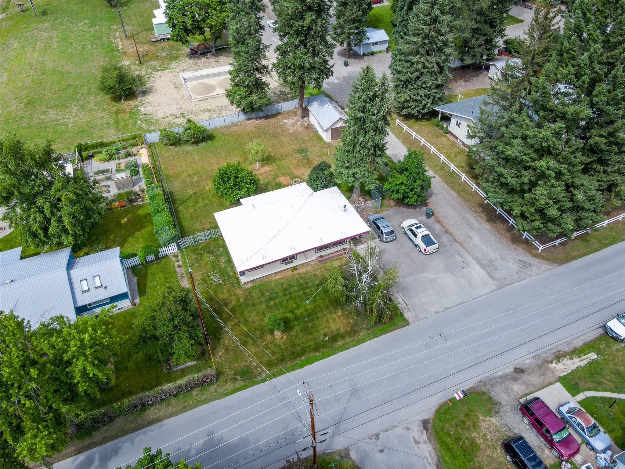 822 W Balsam Street Property Photo 7