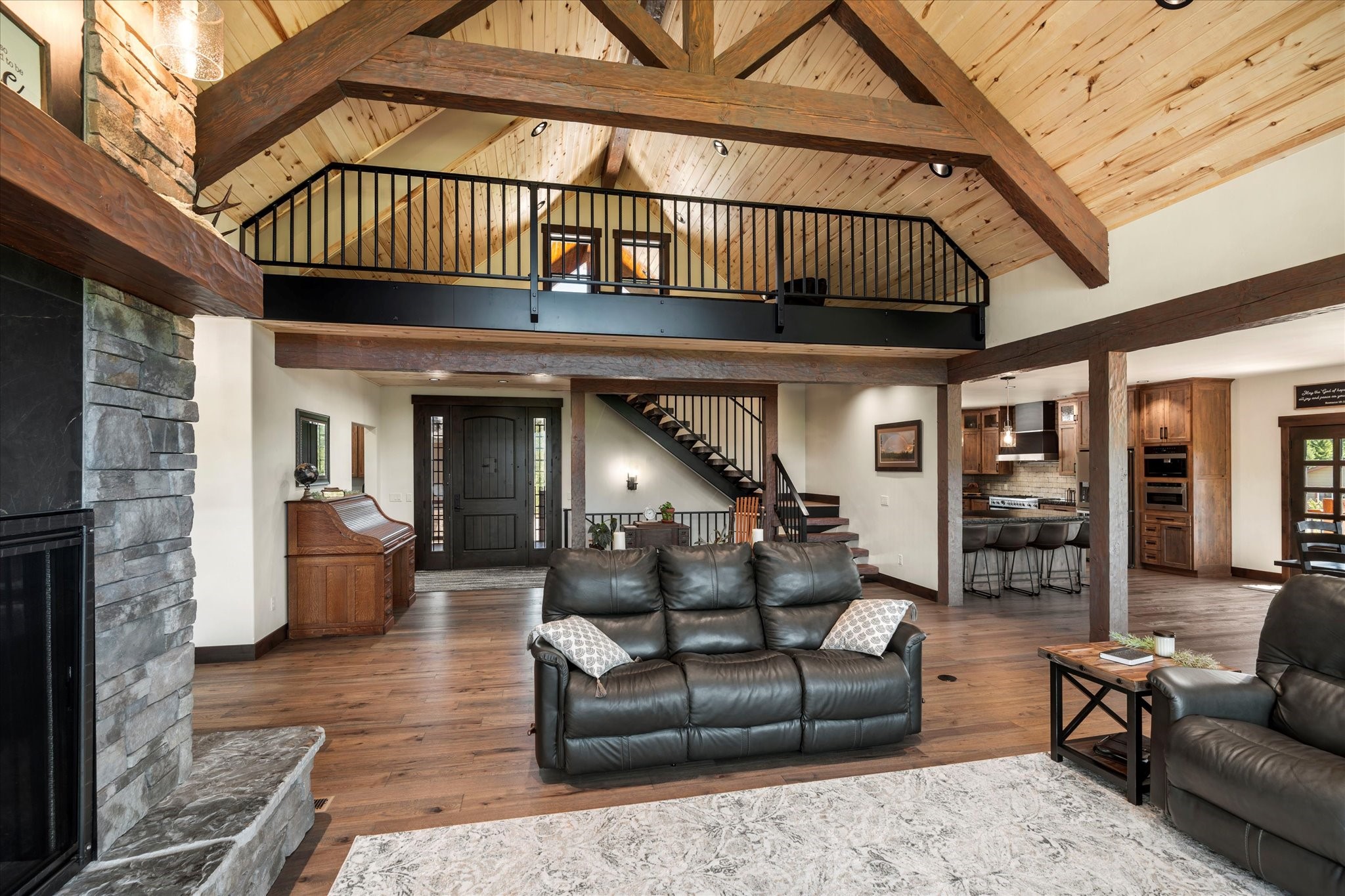 40149 Us Highway 2 W Property Photo 9