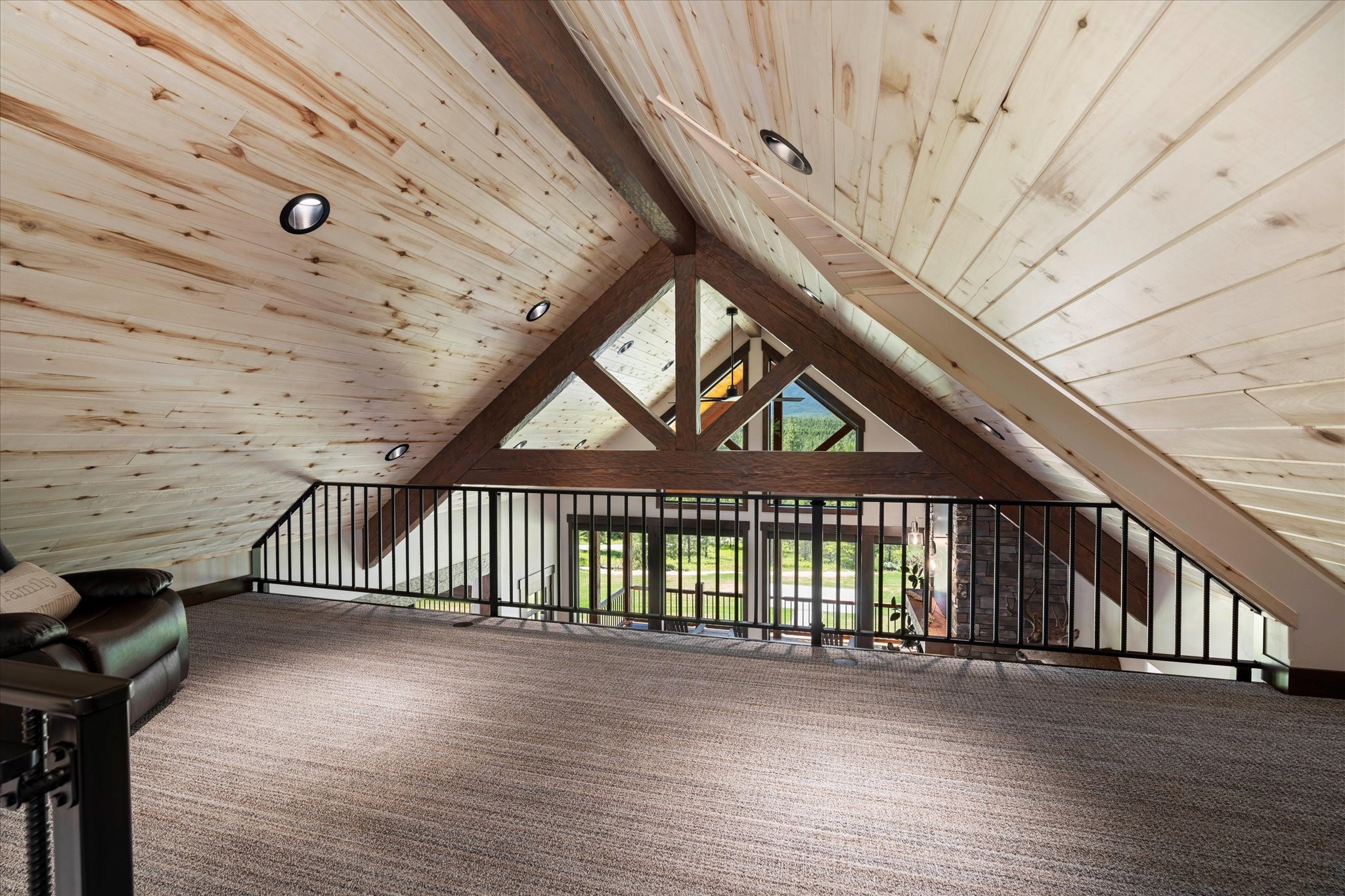 40149 Us Highway 2 W Property Photo 32