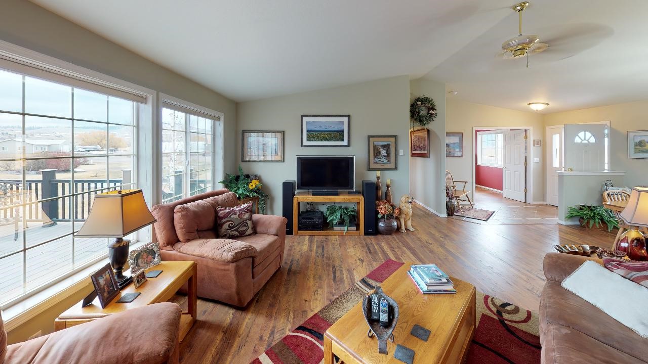 33953 & 33989 Fox Road Property Photo 11