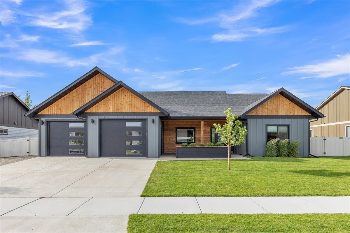 111 Owl Loop