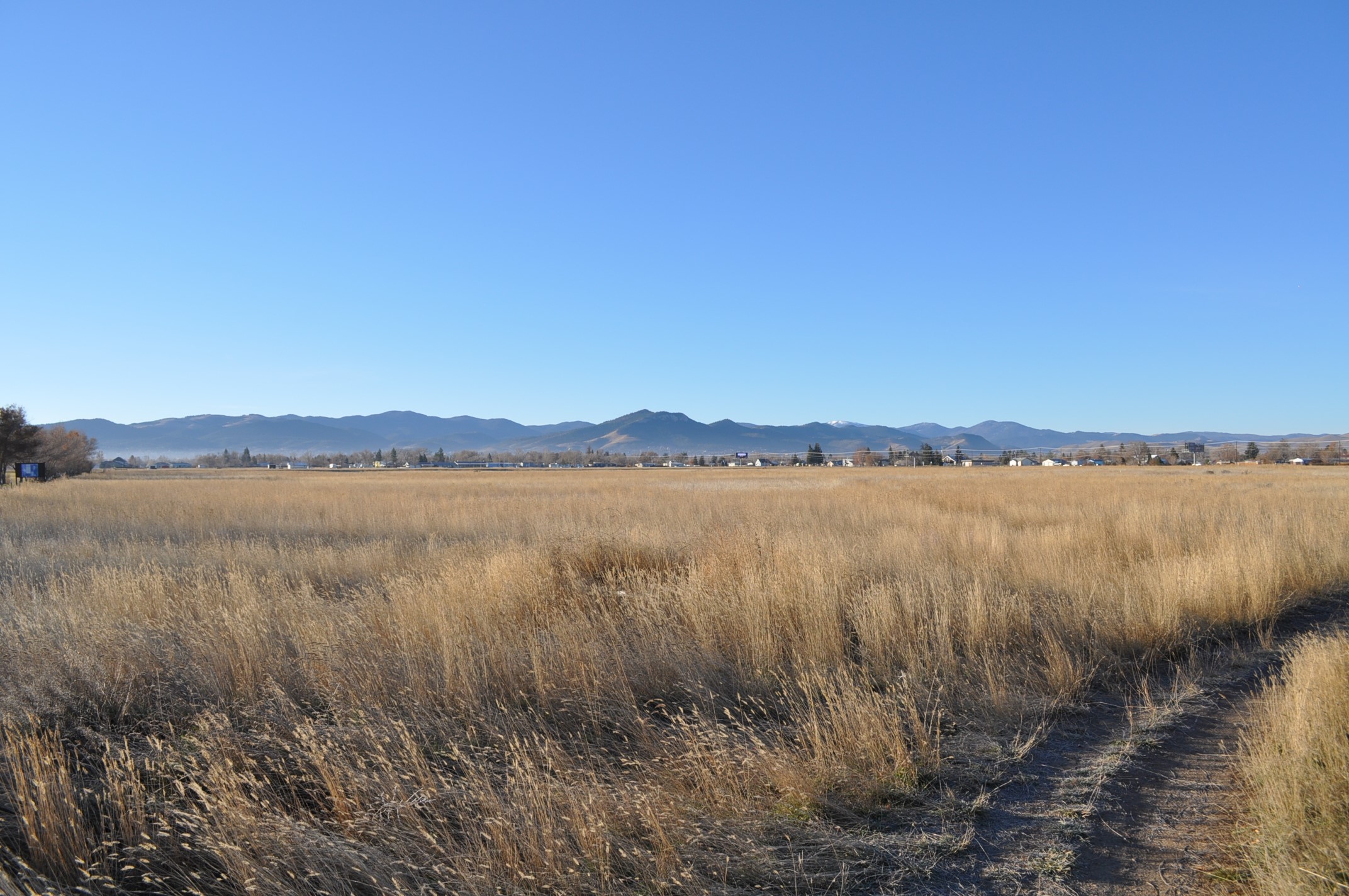 27 Acres Sierra & Montana Property Photo 2