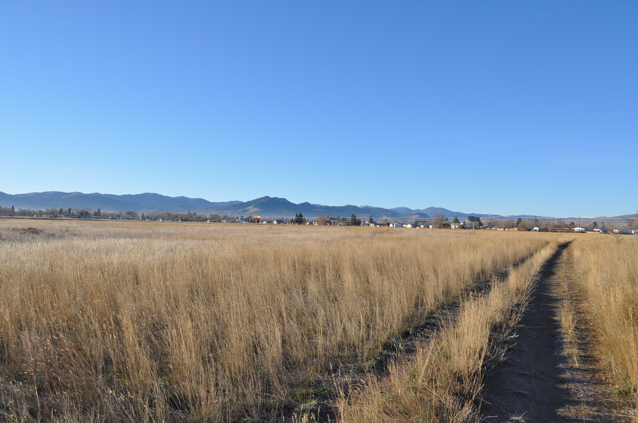 27 Acres Sierra & Montana Property Photo 4