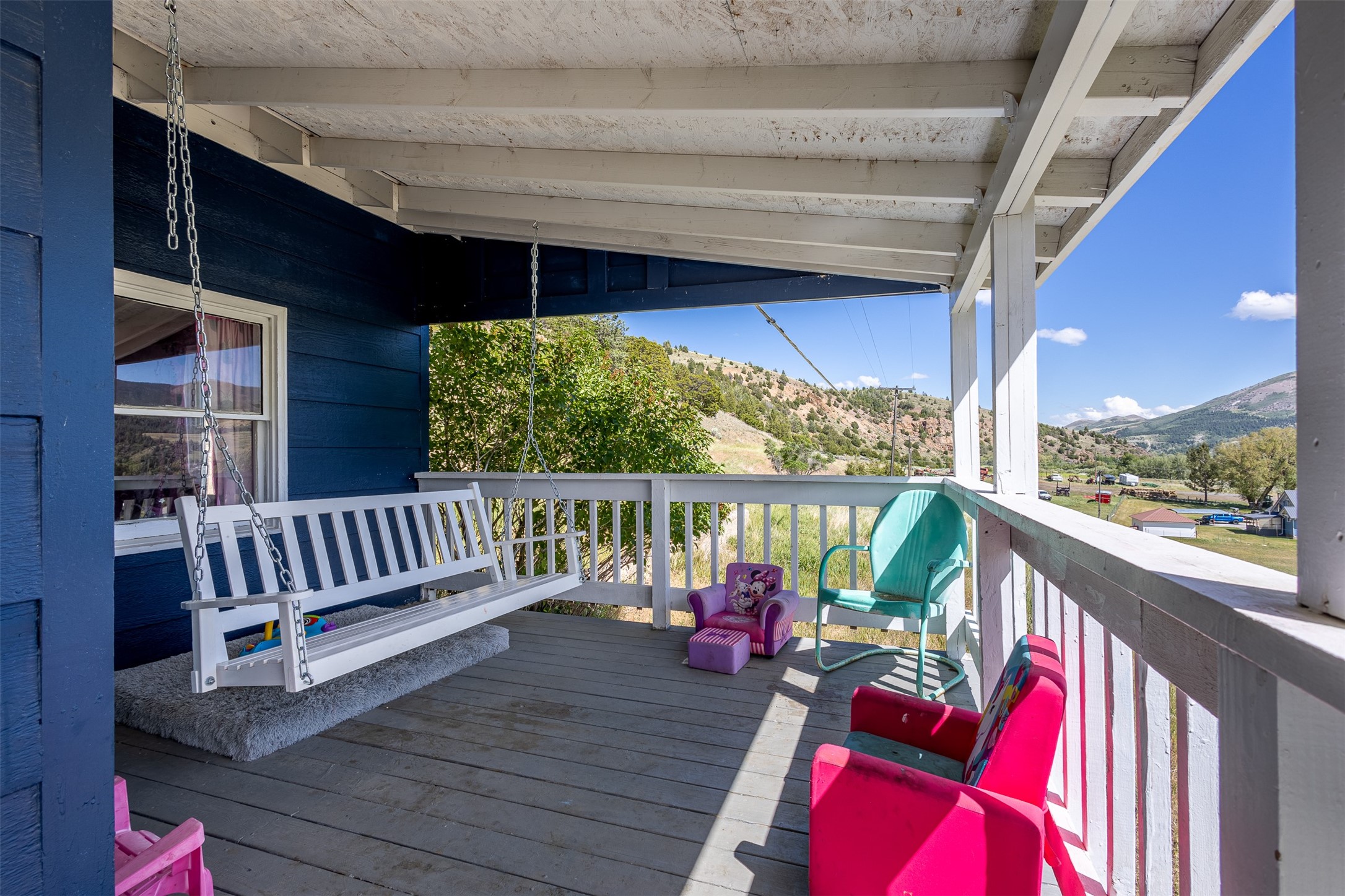 504 N Cable Road Property Photo 2