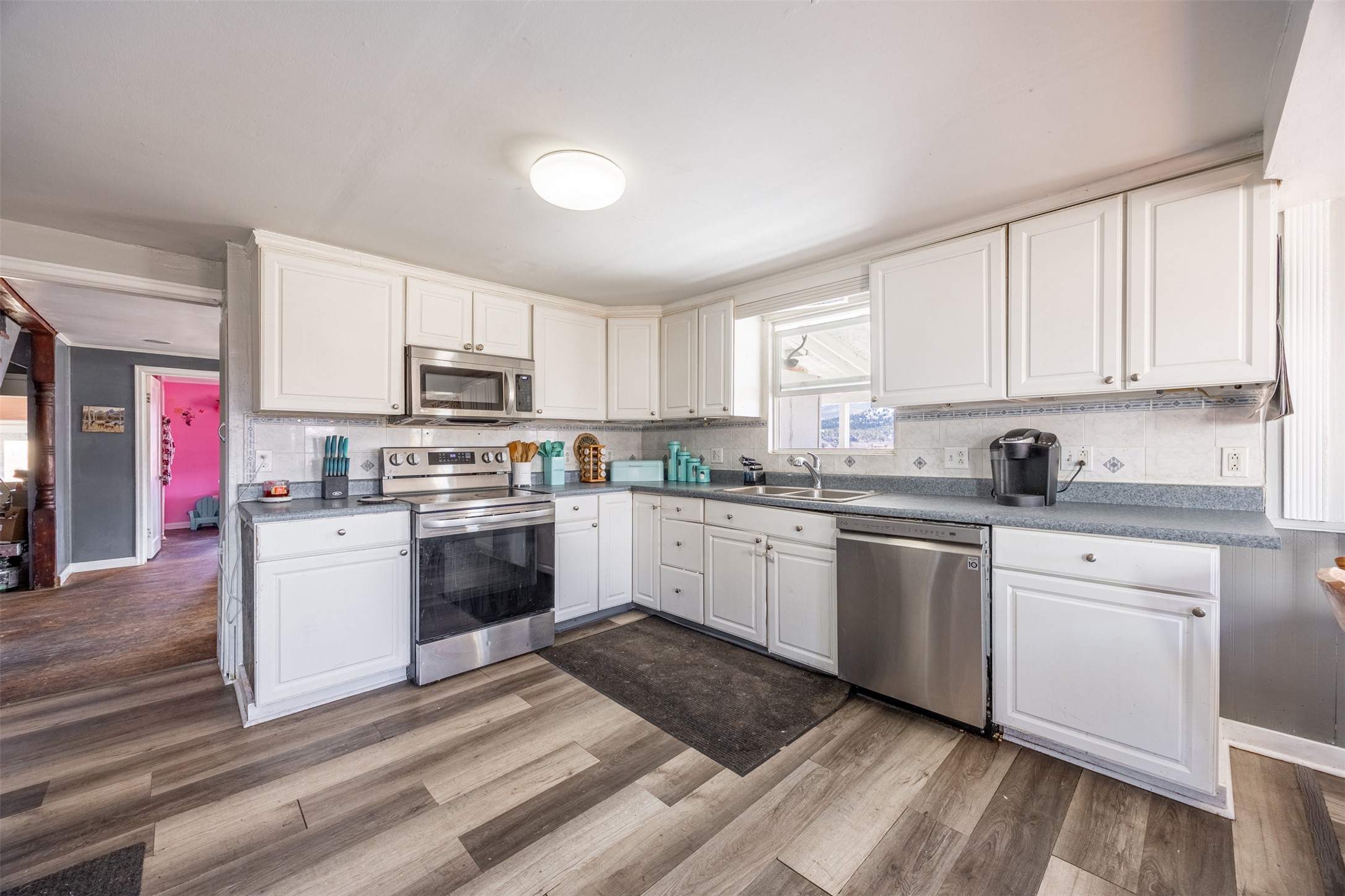 504 N Cable Road Property Photo 4