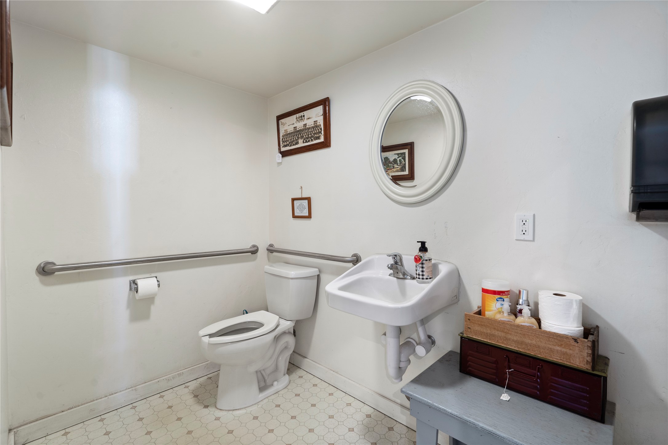 8 Us Highway 2 E Property Photo 25