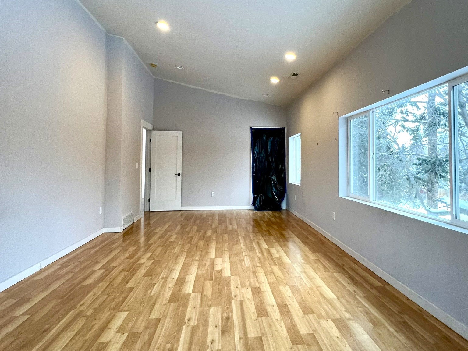 2626 S 3rd Street W Property Photo 5