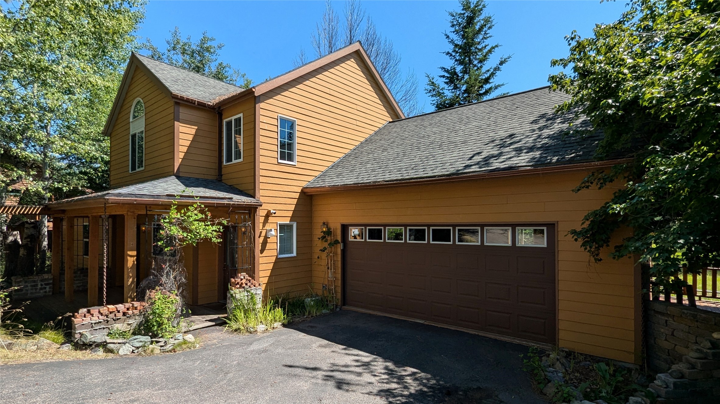 Crestwood Subdivision Real Estate Listings Main Image