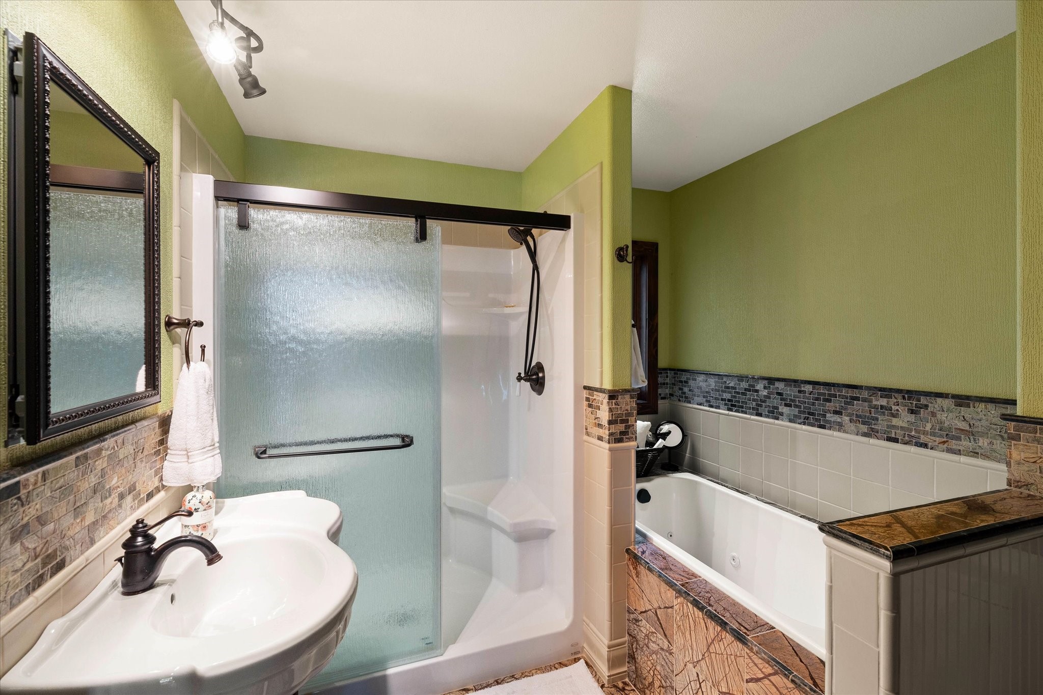373 Hughes Bay Road Property Photo 24