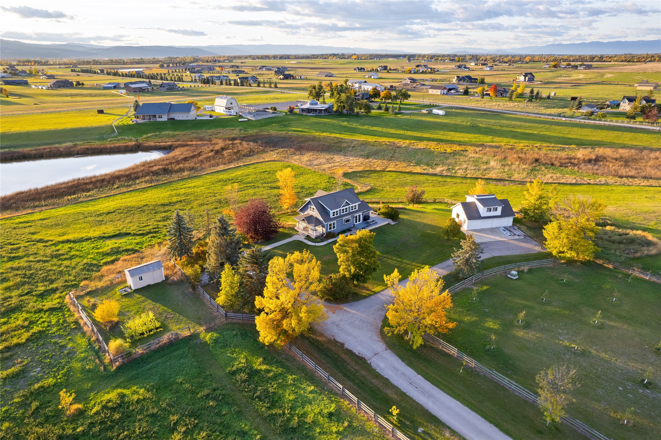 880 Farm Road Property Photo