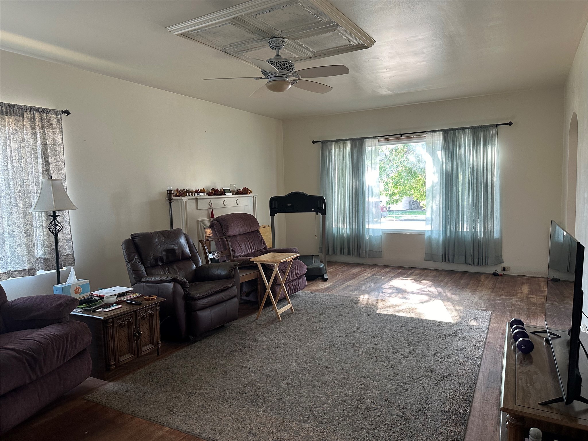417 Walnut Street Property Photo 4