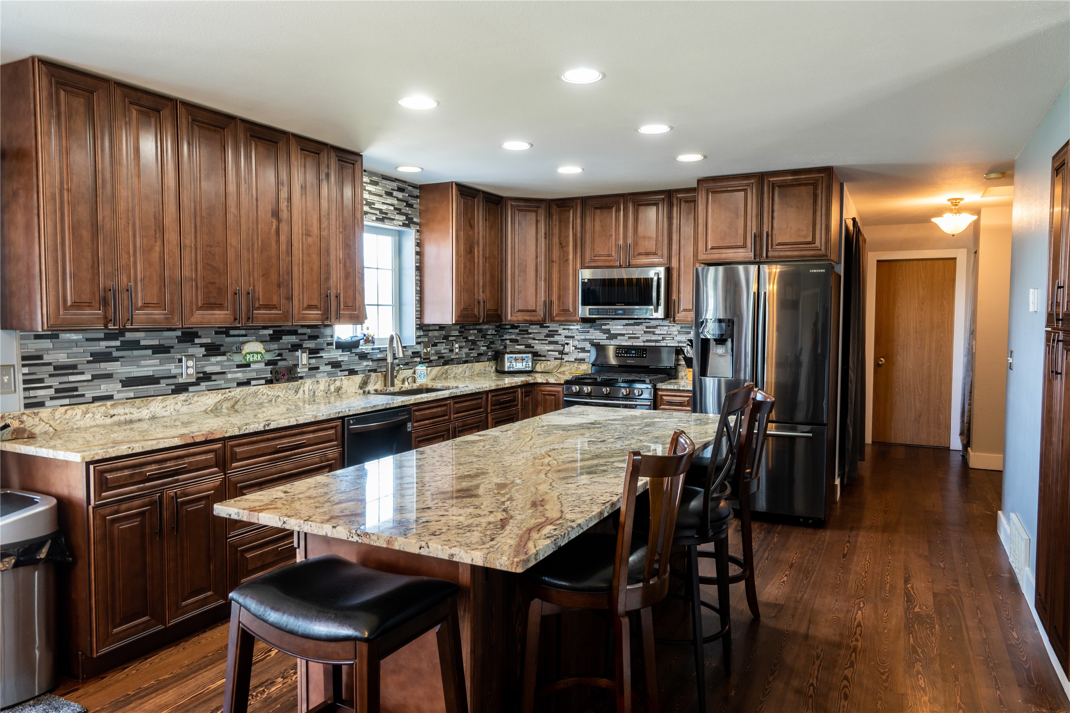 700 Stone Street Property Photo 12