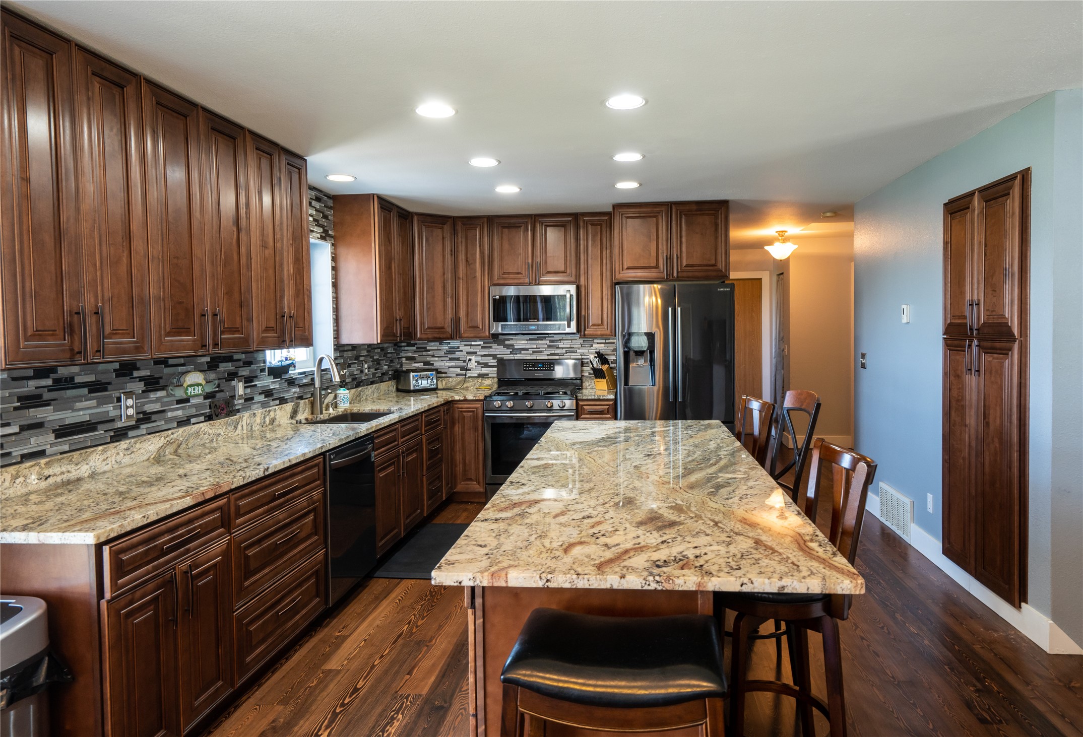 700 Stone Street Property Photo 13