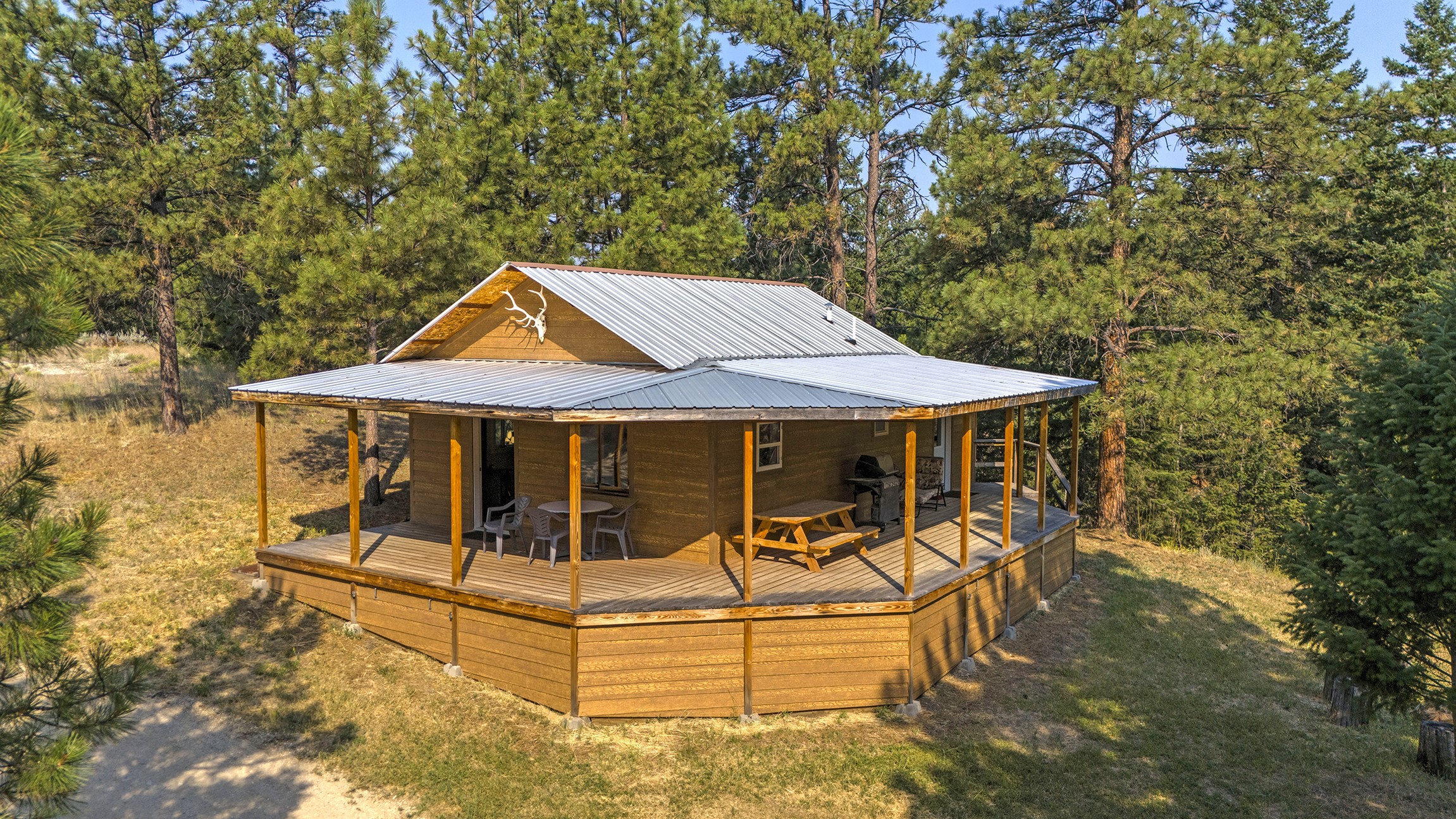 1776 Willow Creek Road Property Photo