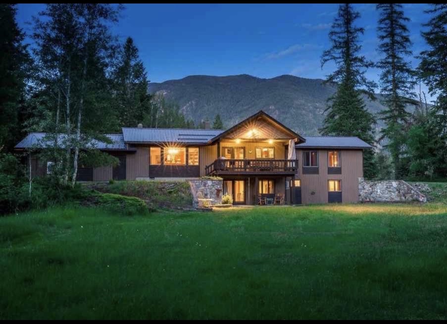 2378 Lake Creek Road Property Photo 1