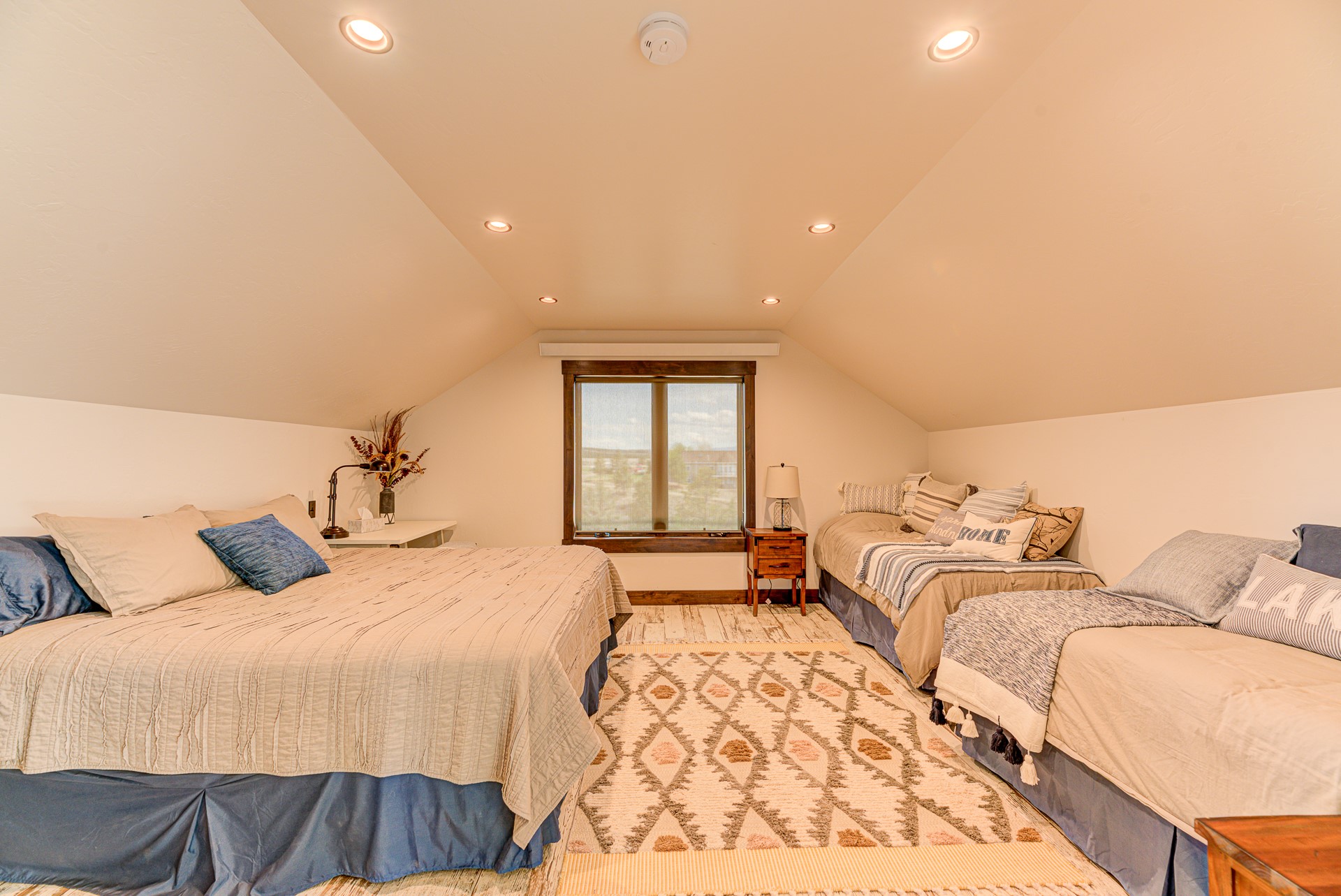 6120 Danas Point Drive Property Photo 44