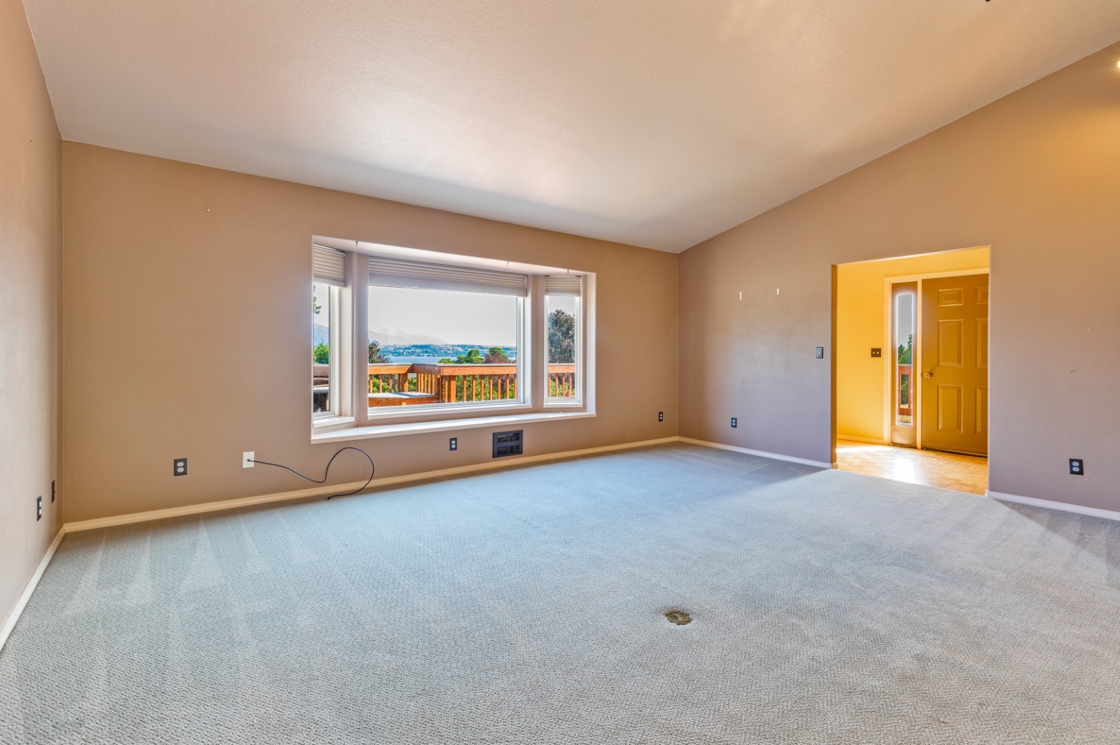 32367 Sunrise Drive Property Photo 13