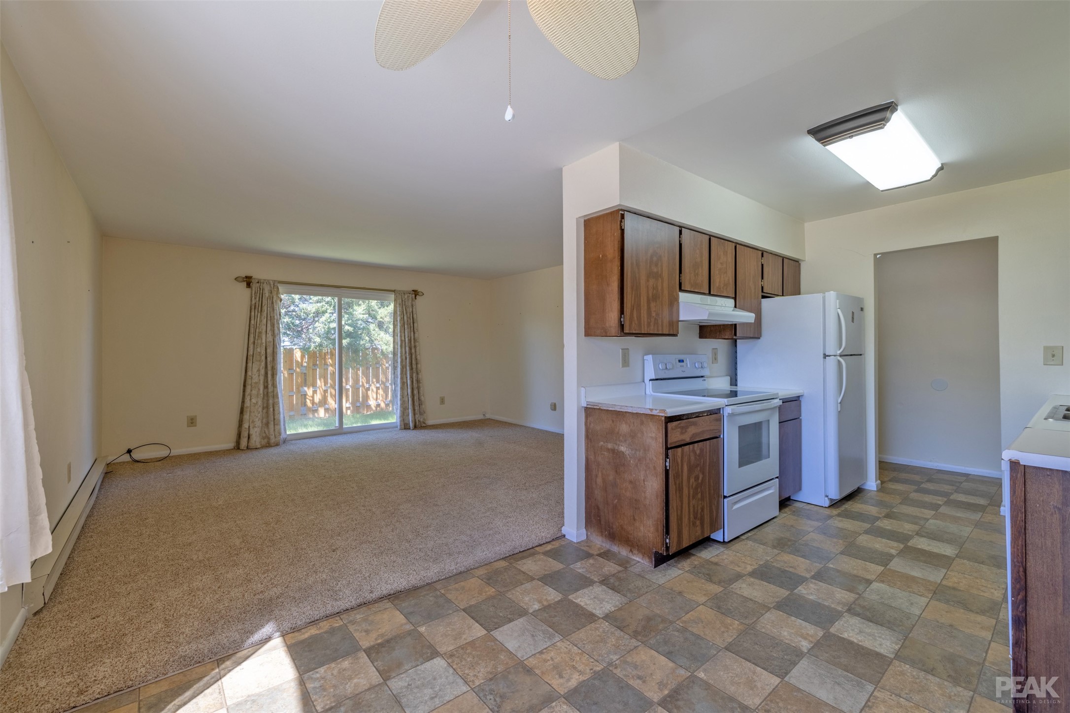 505 S Oak Street A & B Property Photo 15