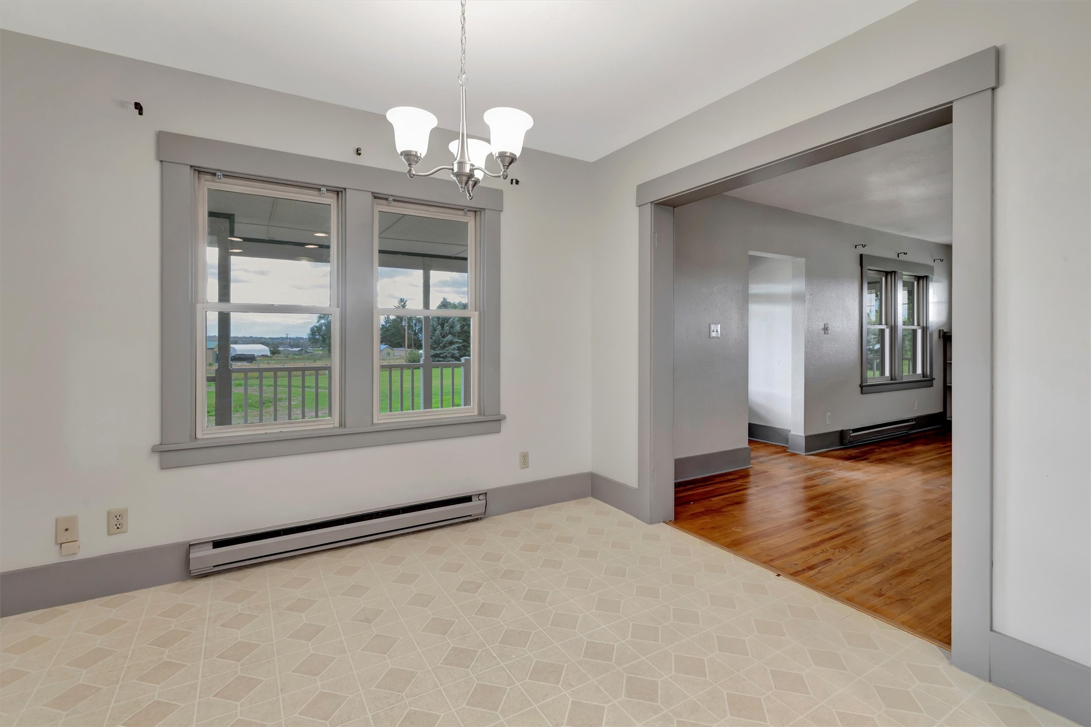 1114 Hanlan Lane Property Photo 11