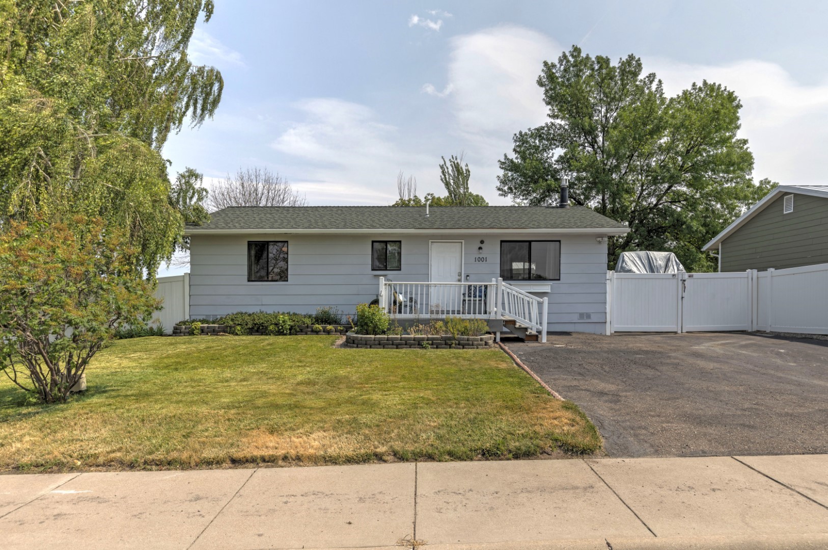1001 5th Street W