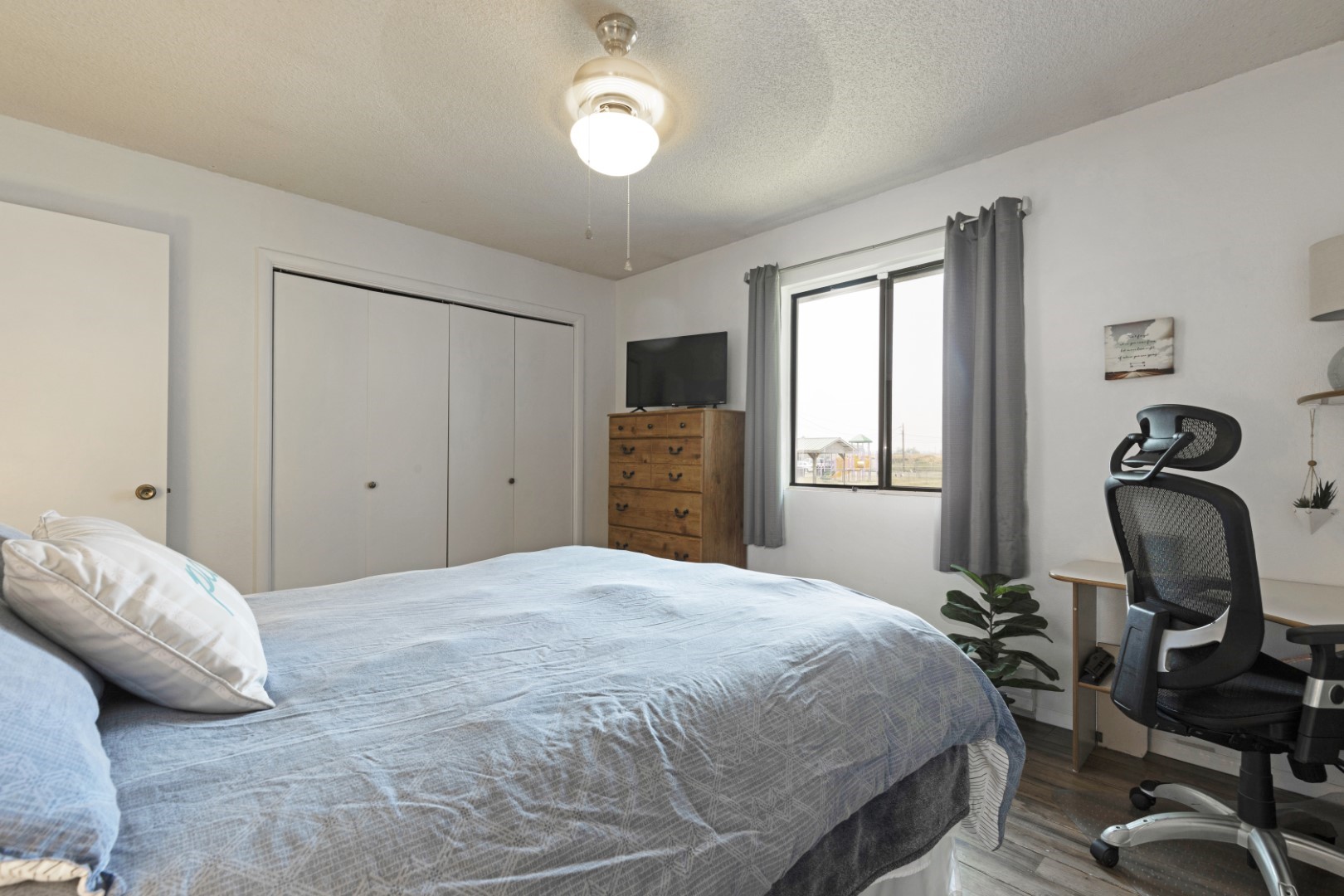 1001 5th Street W Property Photo 37