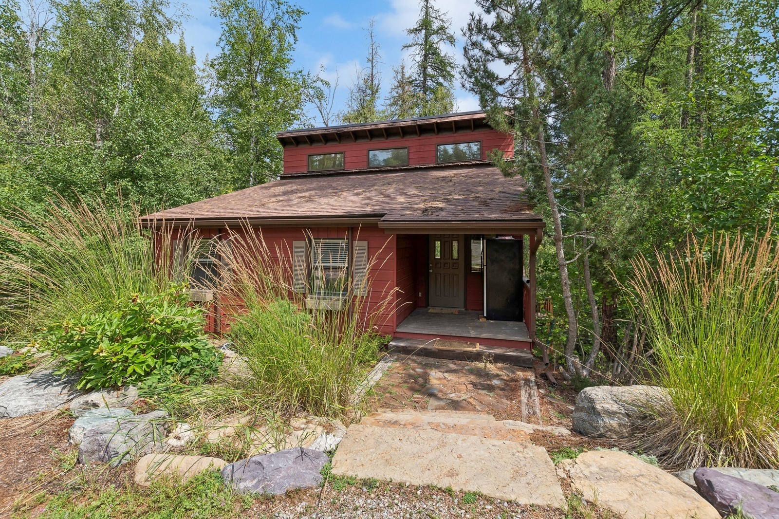 1520 W Lakeshore Drive Property Photo 1