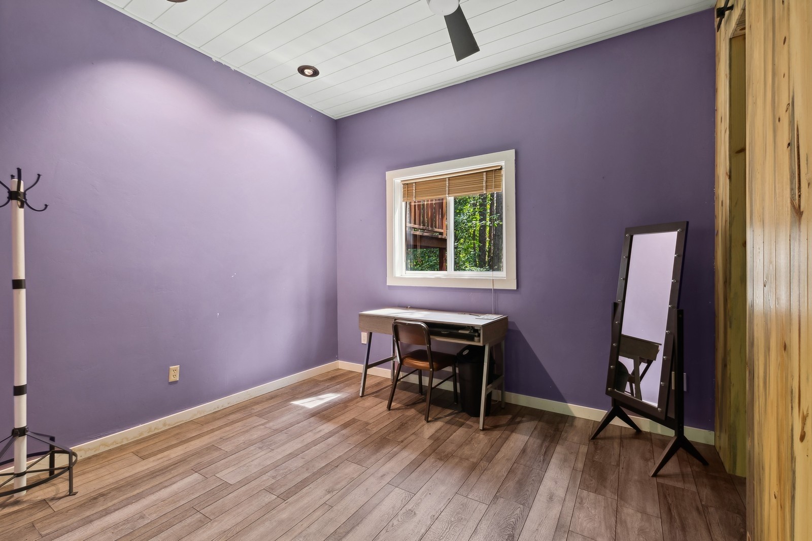 1520 W Lakeshore Drive Property Photo 18
