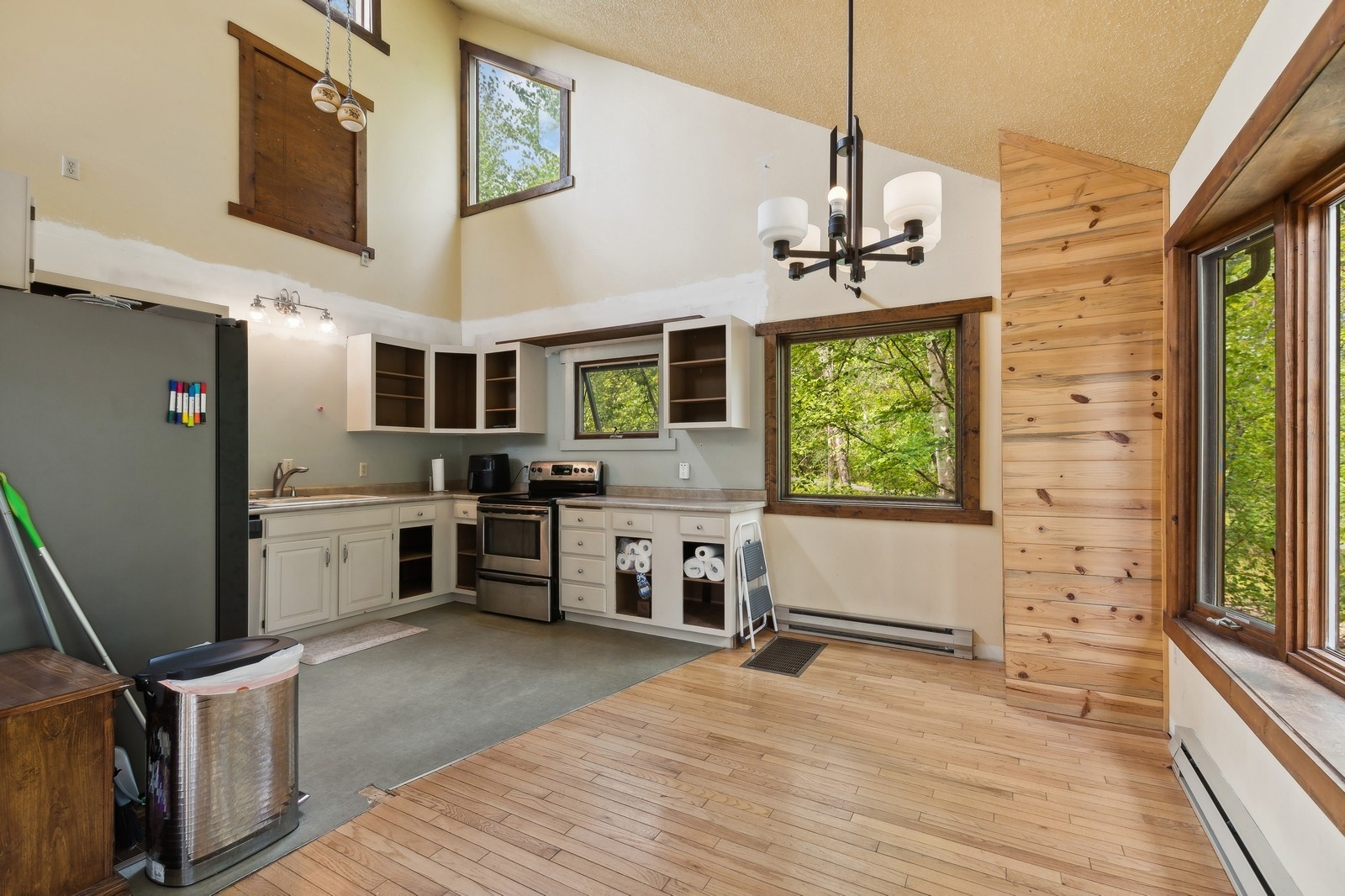 1520 W Lakeshore Drive Property Photo 19