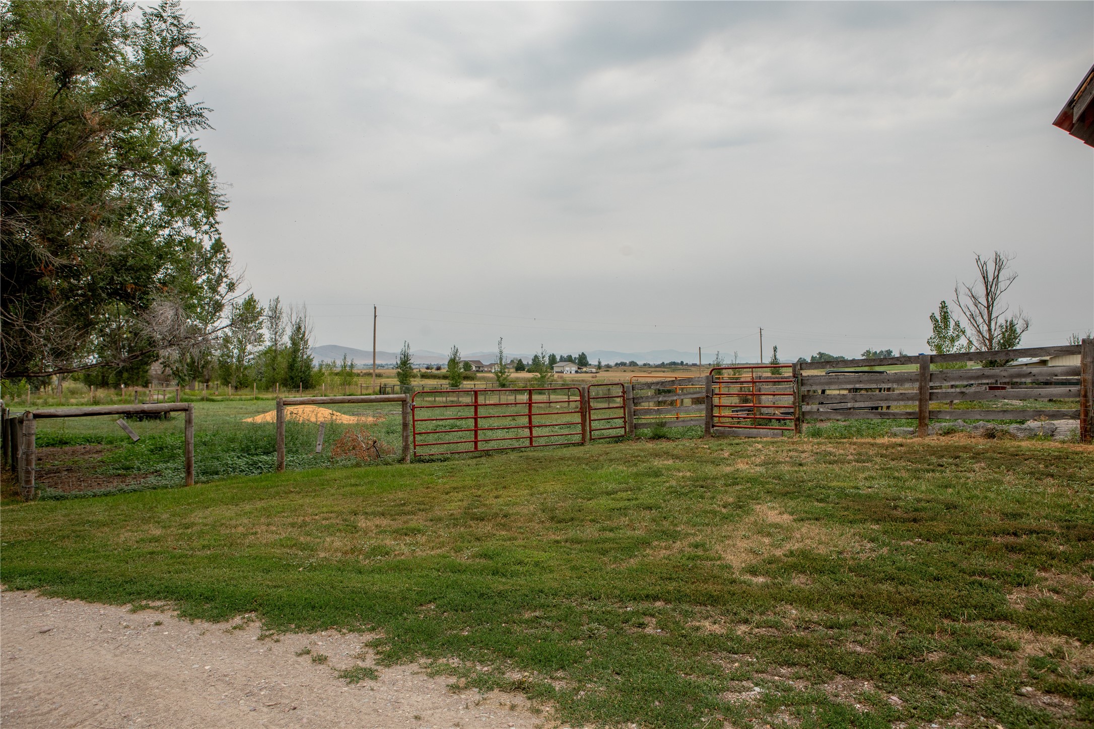 54576 Kerns Road Property Photo 30