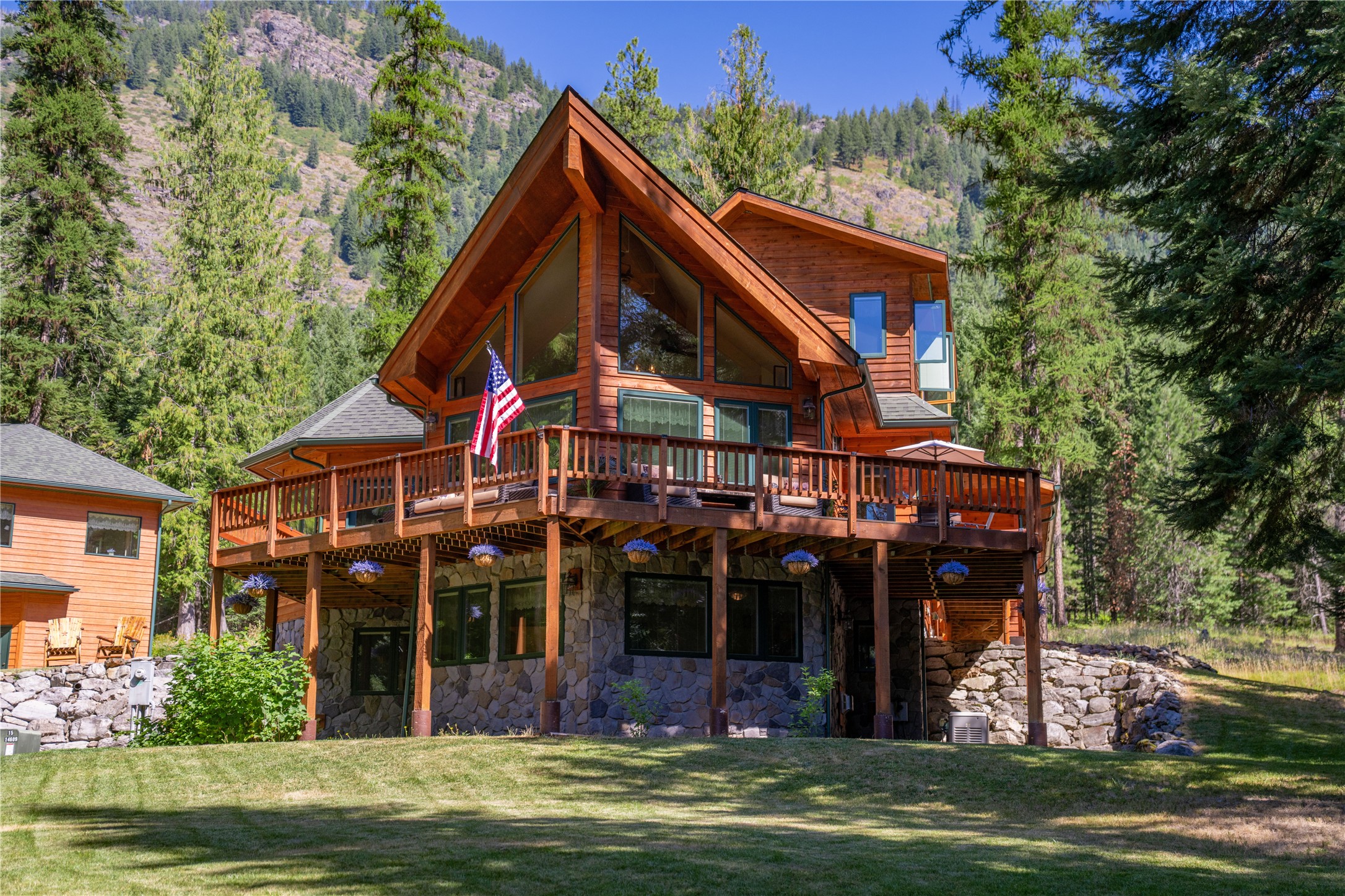 97 E Fork Bull River Road Property Photo