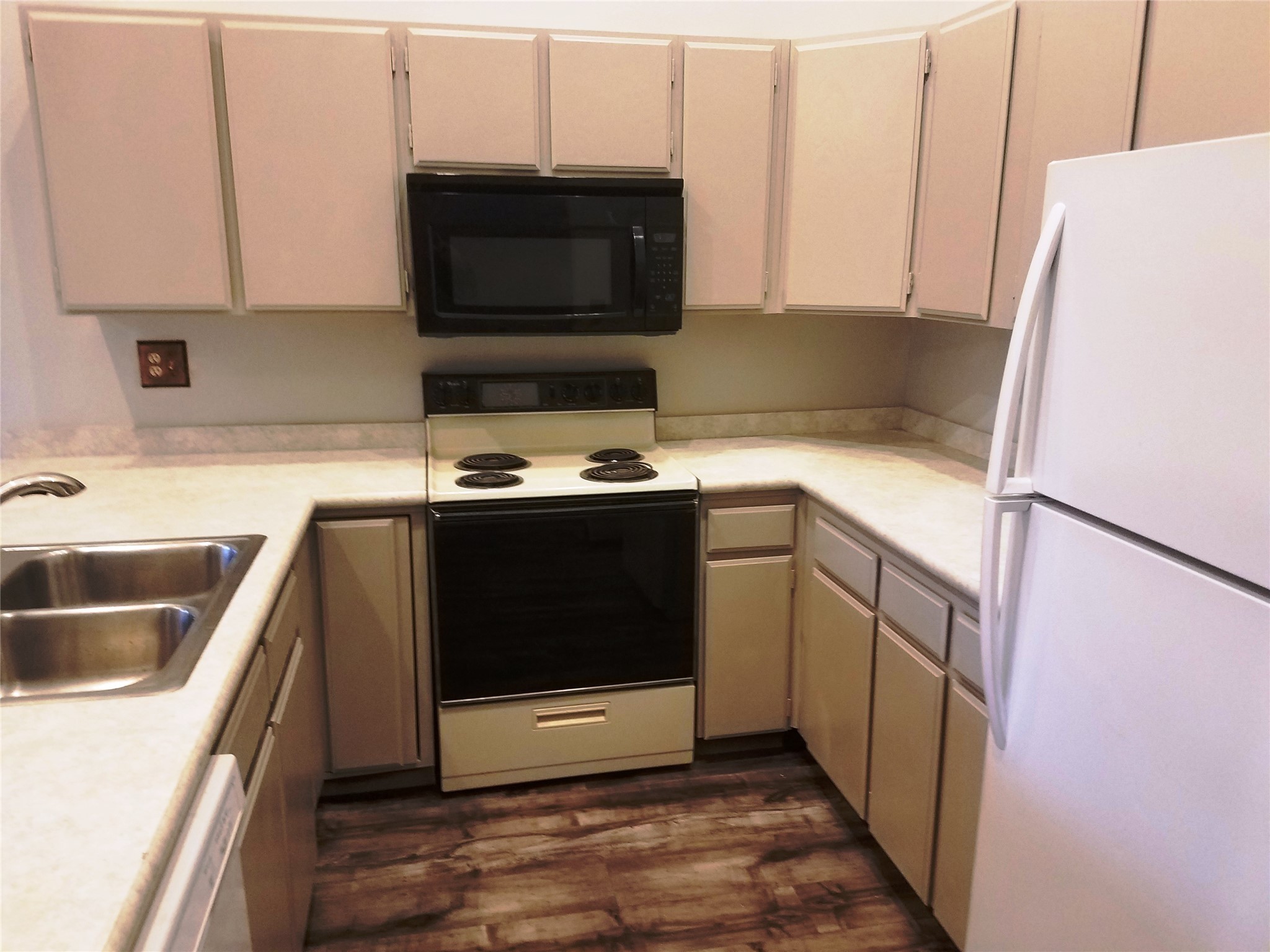 305 Harrison Boulevard B Property Photo 14