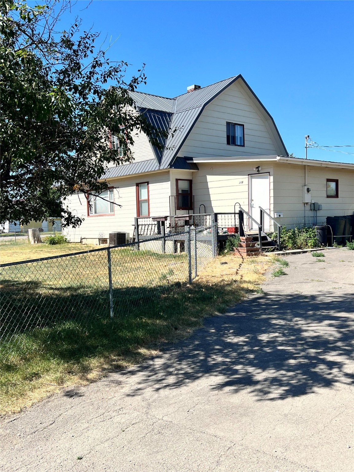 Brady Real Estate Listings Main Image