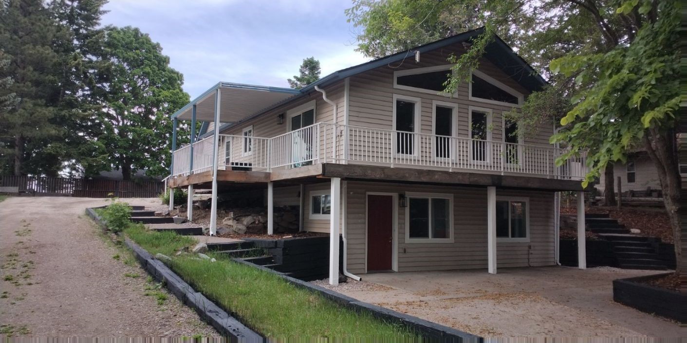 1215 Hillcrest Drive Property Photo 1