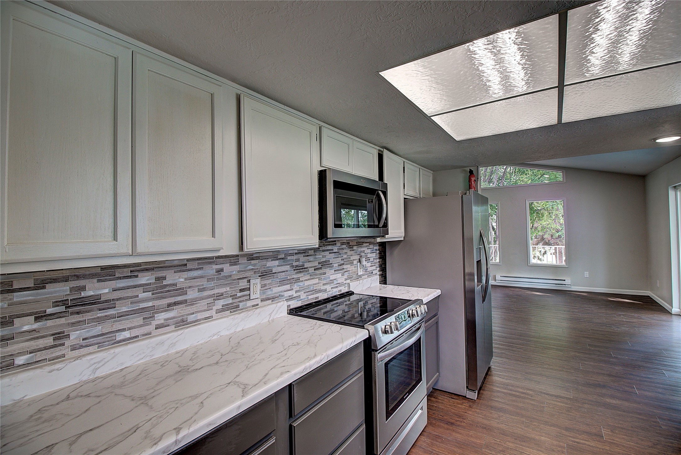 1215 Hillcrest Drive Property Photo 17