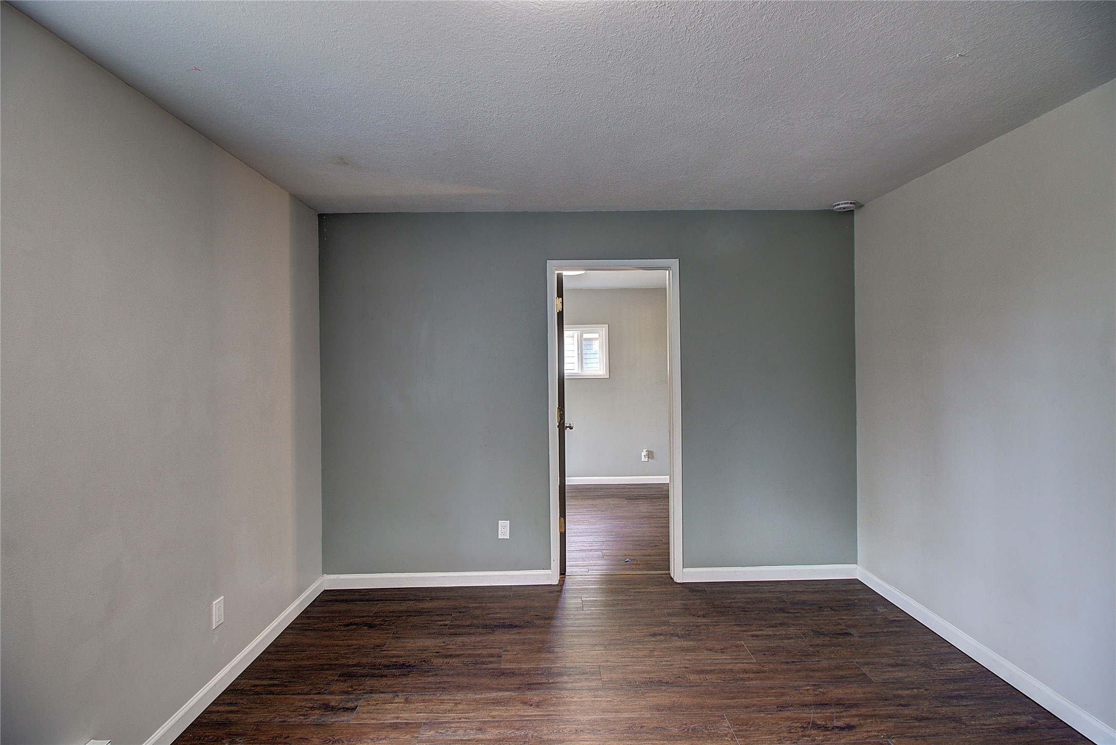 1215 Hillcrest Drive Property Photo 23