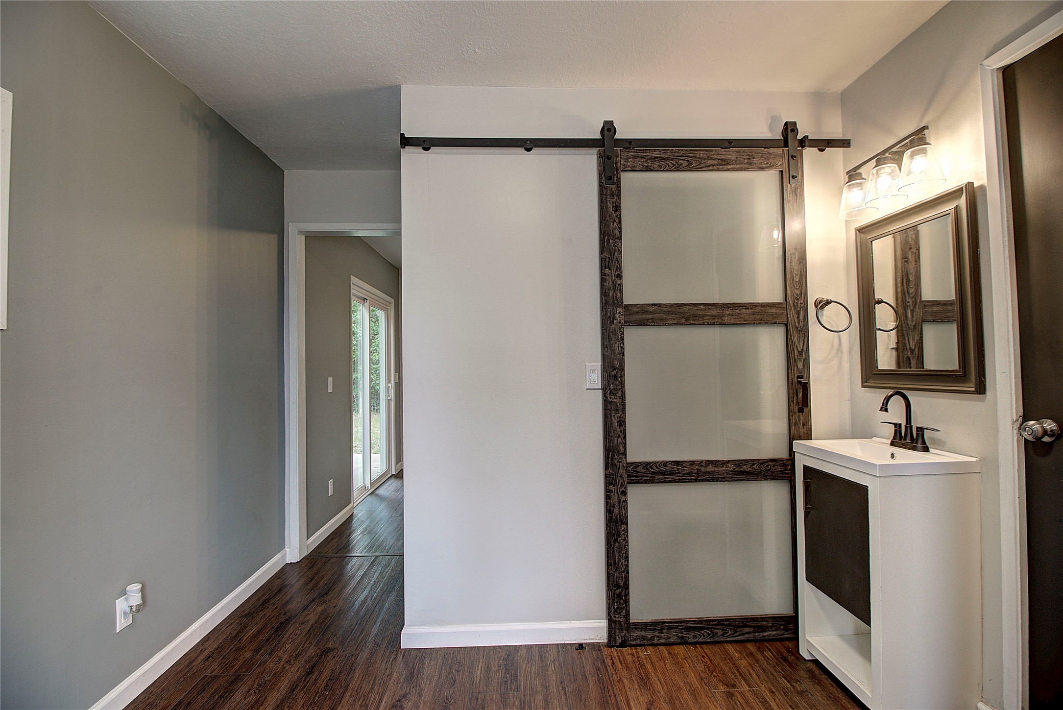 1215 Hillcrest Drive Property Photo 25