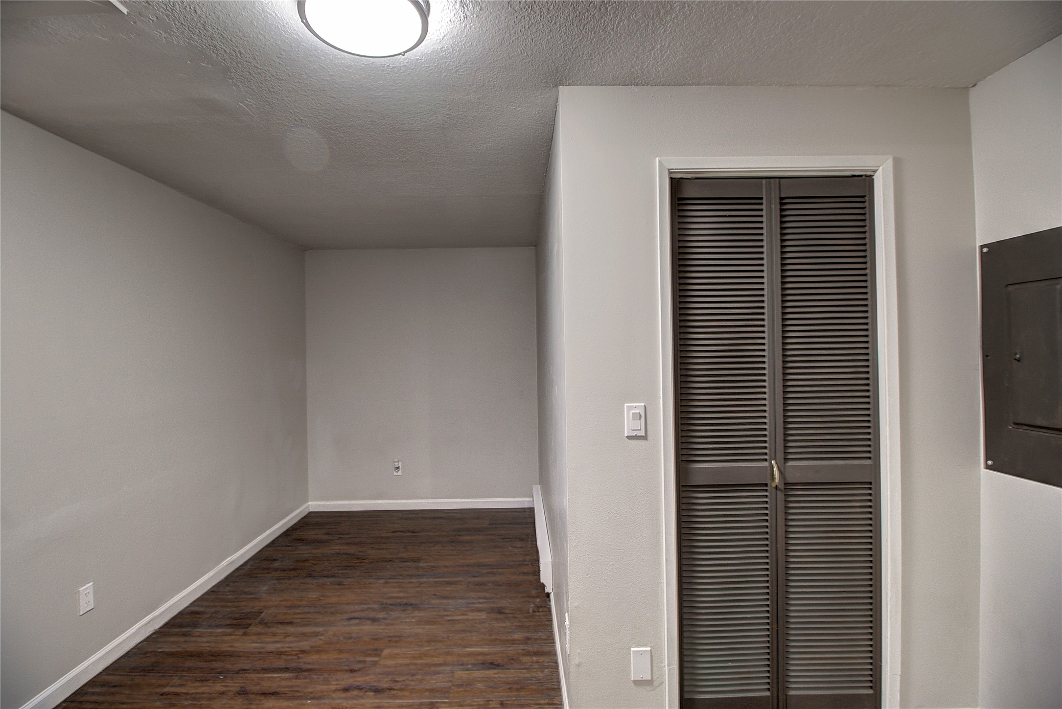 1215 Hillcrest Drive Property Photo 53