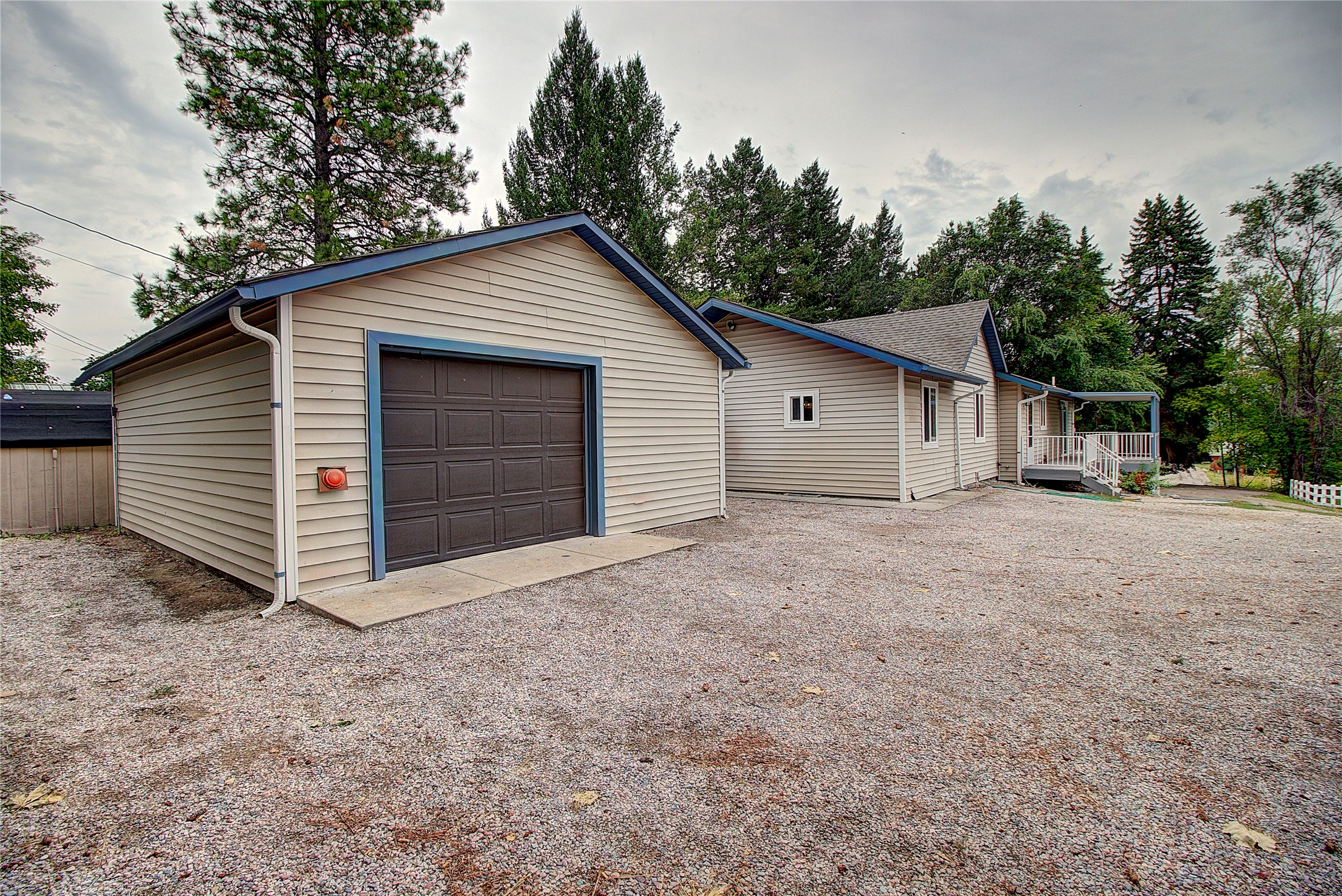 1215 Hillcrest Drive Property Photo 57